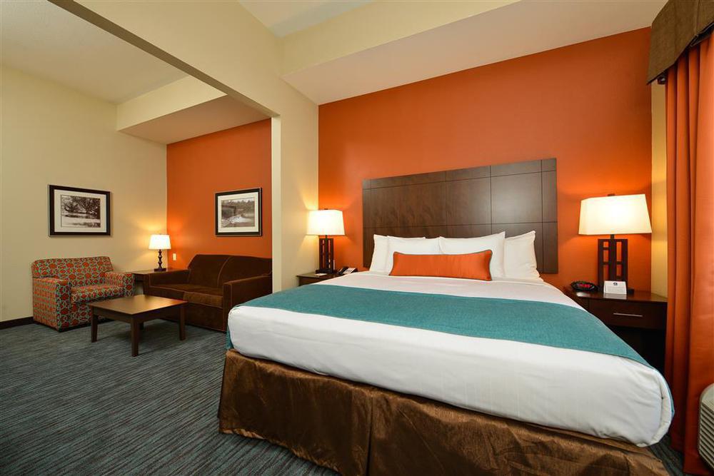 Best Western Plus Longhorn Inn & Suites Luling Quarto foto