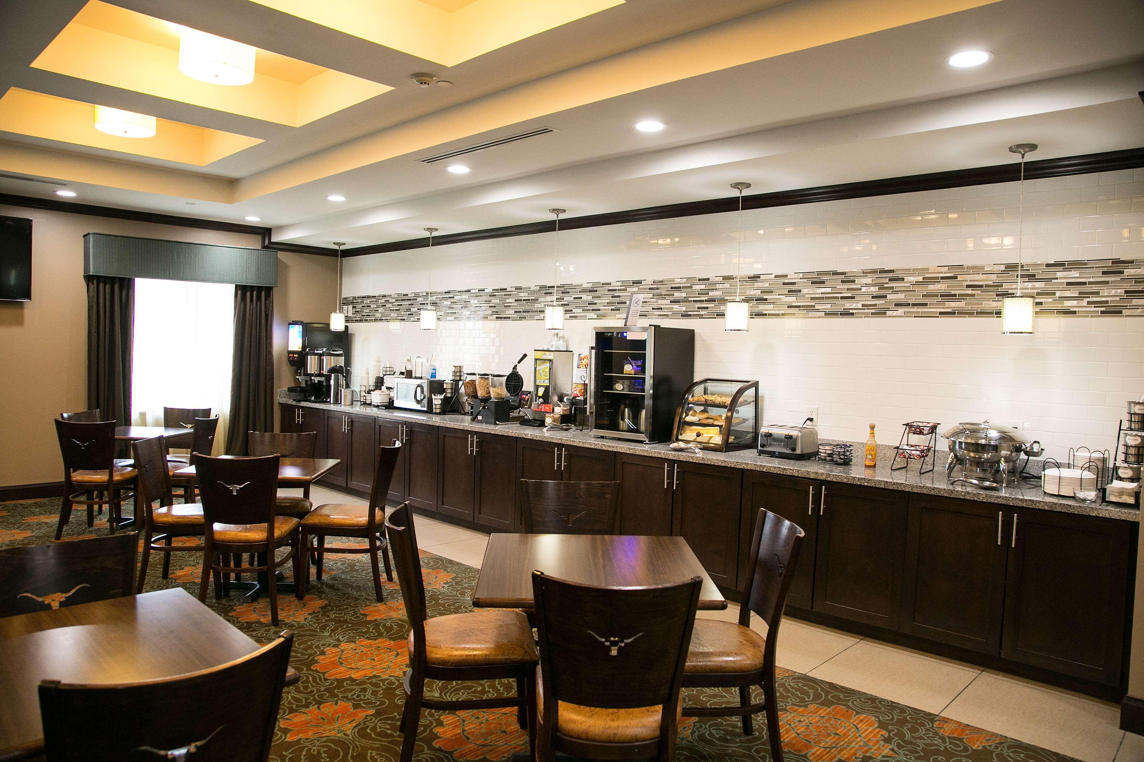 Best Western Plus Longhorn Inn & Suites Luling Exterior foto